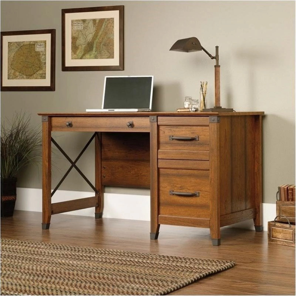Desk in Washington Cherry Y295