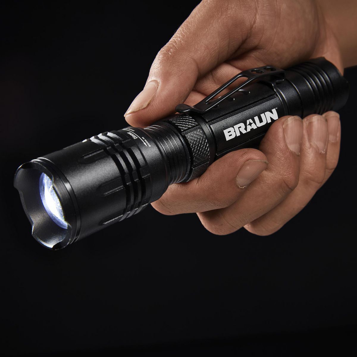 1800 Lumen Rechargeable Waterproof LED Flashlight N3996