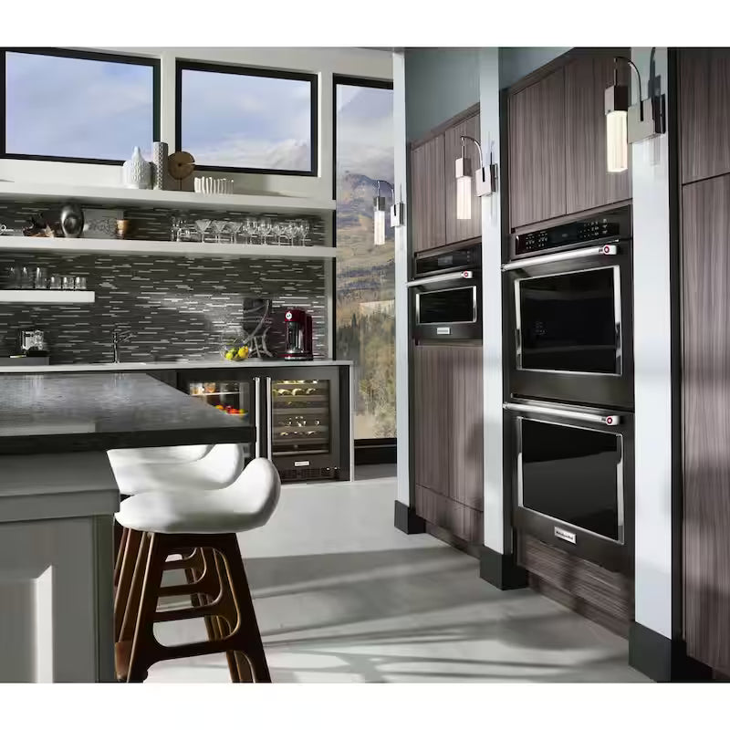 1.4 cu. ft. Black Stainless Convection Microwave M5240