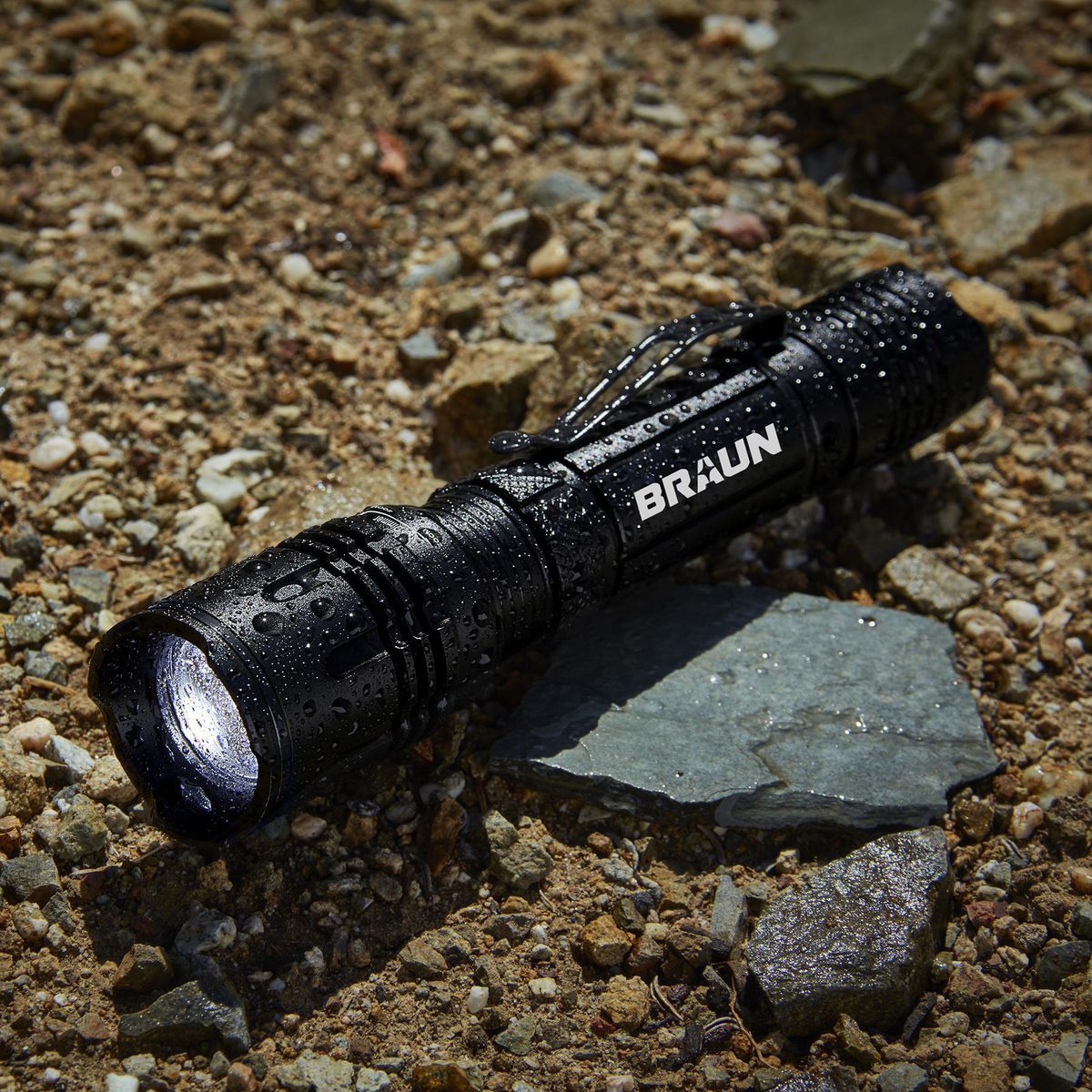 1800 Lumen Rechargeable Waterproof LED Flashlight N3996
