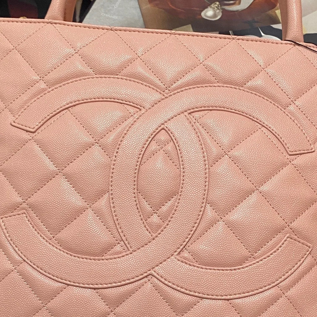 Pink Caviar Tote Handbag G224