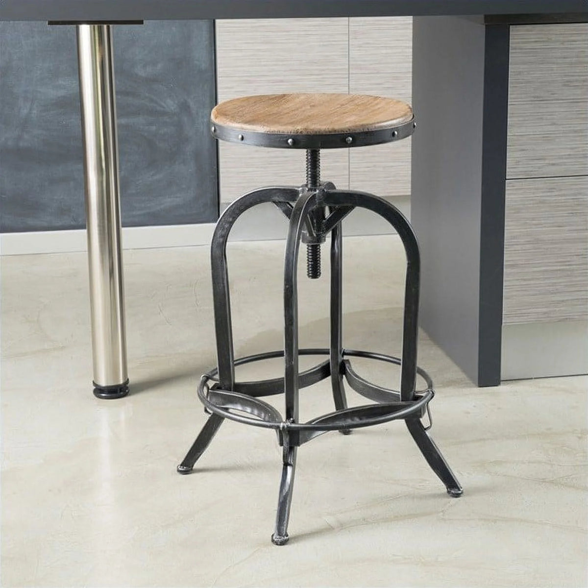26" Adjustable Bar Stool H35679